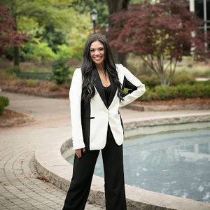 Meet your Posher, Catherine